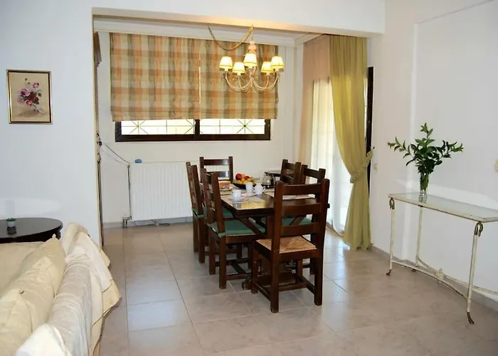 Luna Apartment, Rafina