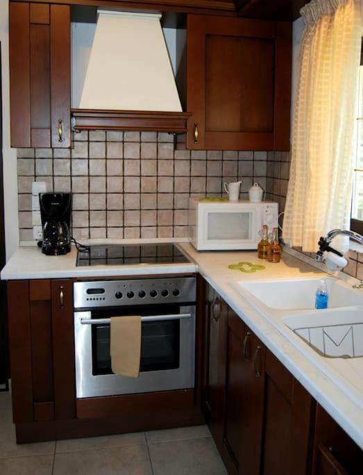 Luna Apartment, Apartment